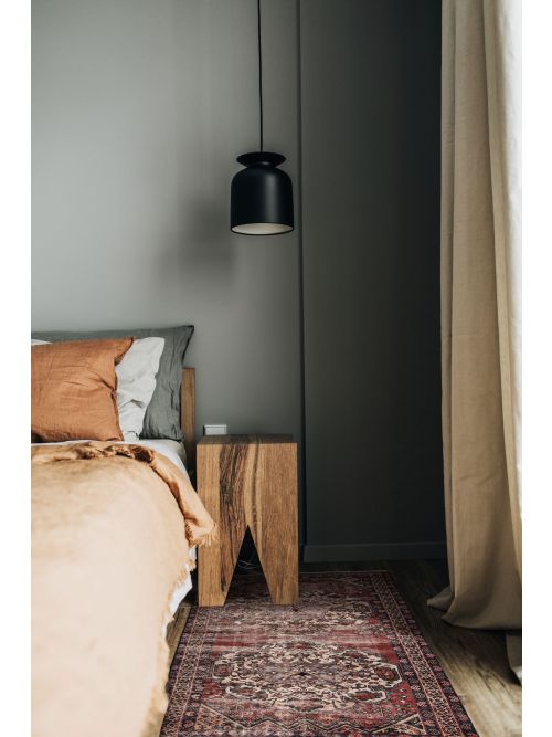 Persian Style 5'2" x 9'5" Hand-knotted Wool Rug 