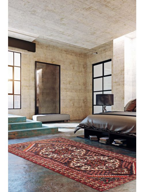 Persian Style 5'0" x 9'7" Hand-knotted Wool Rug 