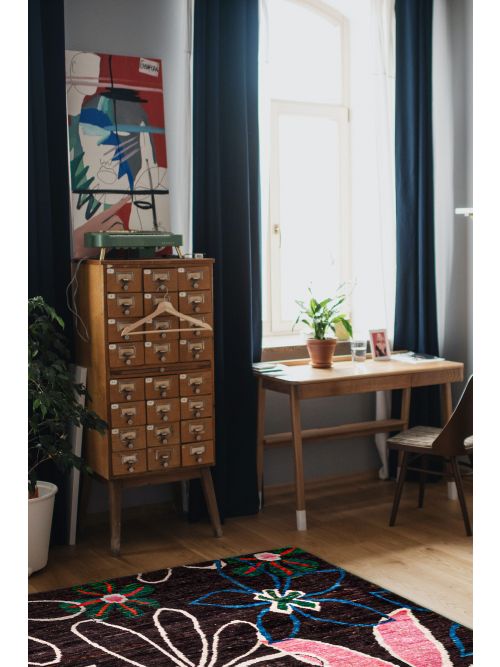 Nepal Opulence Hand-knotted Silk Rug, 147 x 203 cm