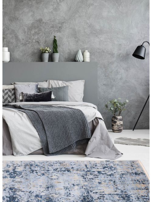 Indian Heritage Hand-knotted Wool Rug, 246 x 302 cm