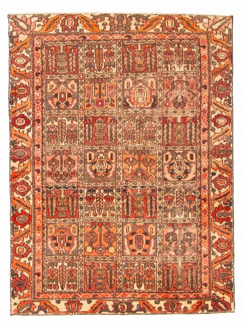 Persian Style Hand-knotted Wool Rug, 140 x 191 cm
