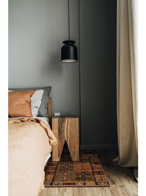 Nepal Opulence Hand-knotted Wool Rug, 91 x 140 cm