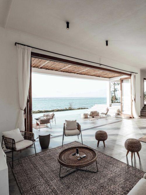 Looma Hand-knotted Wool Rug, 244 x 310 cm