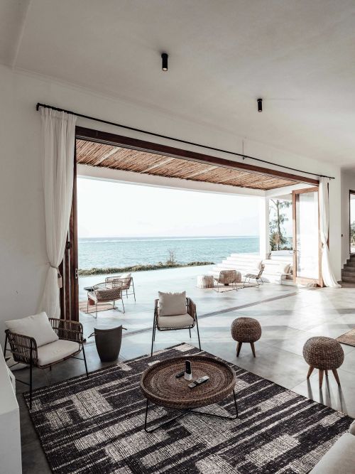 Looma Hand-knotted Wool Rug, 251 x 297 cm