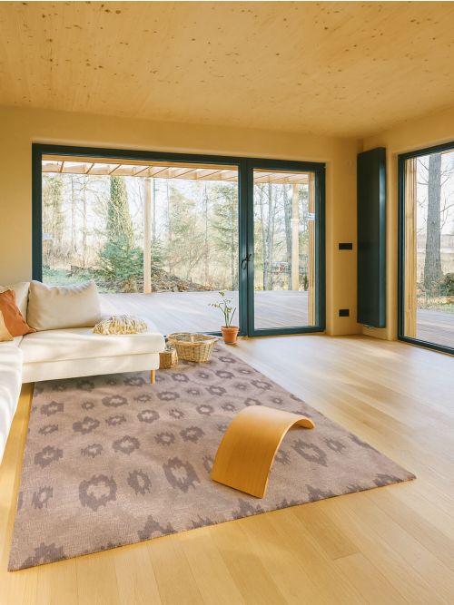 Looma Hand-knotted Wool Rug, 234 x 307 cm