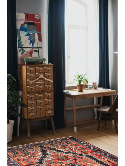 Persian Style 4'2" x 4'1" Hand-knotted Wool Rug 