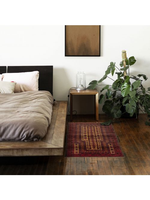 Tapis teimani 2'10" x 4'9" en laine