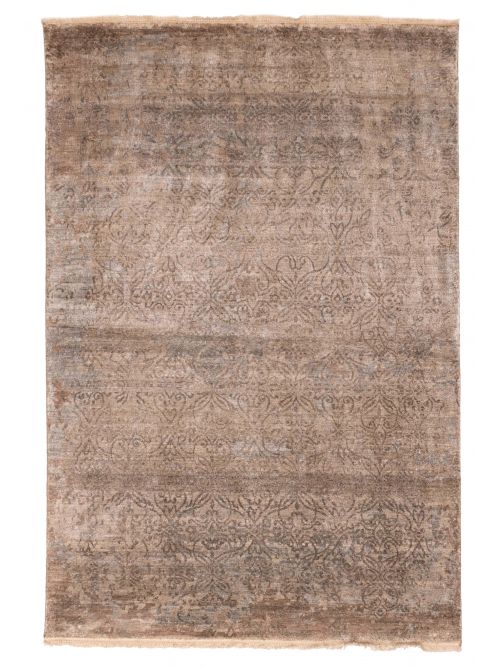 Tapis legacy 5'3" x 7'7" en soie