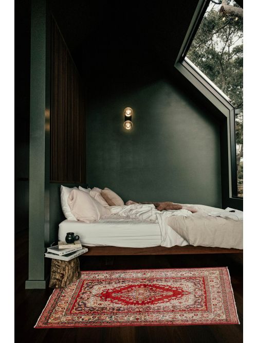 Persian Style 4'3" x 7'3" Hand-knotted Wool Rug 