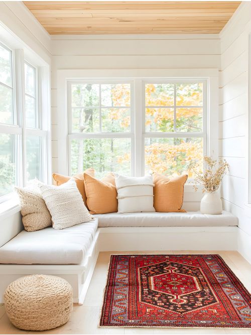 Persian Style 4'7" x 7'3" Hand-knotted Wool Rug 