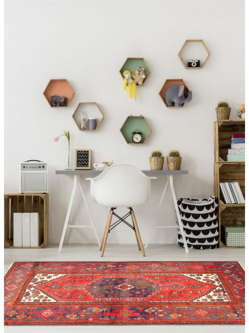 Persian Style 4'4" x 6'5" Hand-knotted Wool Rug 