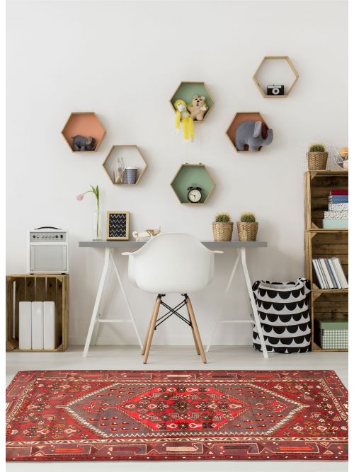 Persian Style 4'7" x 6'7" Hand-knotted Wool Rug 