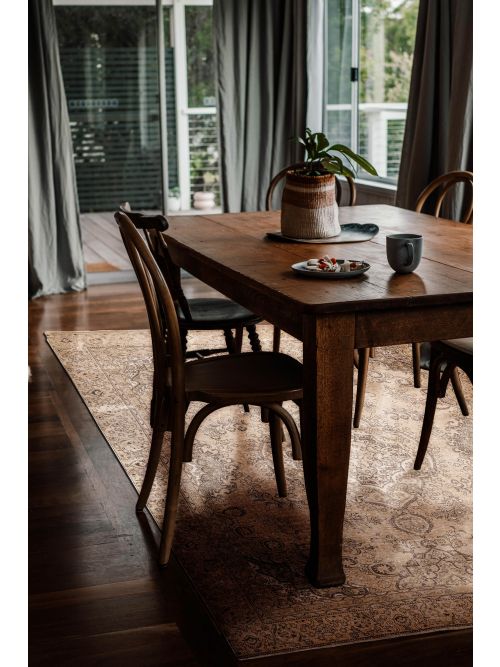 Persian Style Hand-knotted Wool Rug, 274 x 356 cm