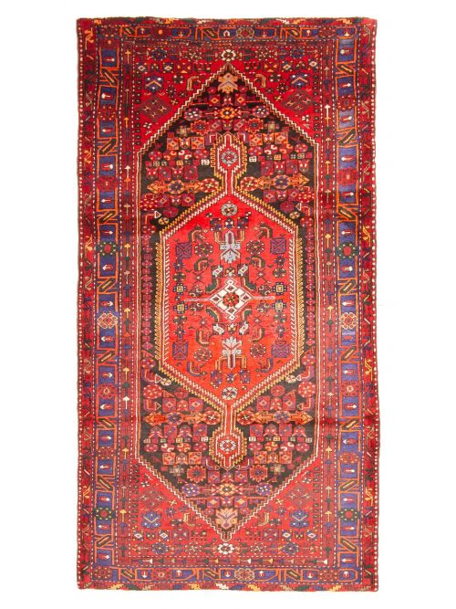 Persian Style 4'8" x 9'1" Hand-knotted Wool Rug 