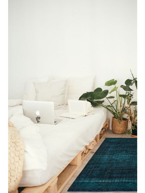 Turkish Color Transition 3'7" x 5'7" Hand-knotted Wool Rug 