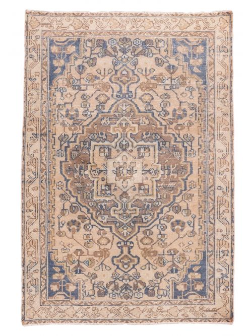 Persian Style Hand-knotted Wool Rug, 97 x 140 cm