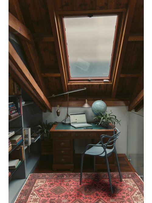 Persian Style Hand-knotted Wool Rug, 86 x 140 cm