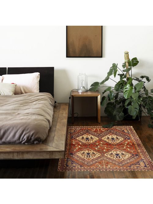 Persian Style 4'0" x 5'4" Hand-knotted Wool Rug 