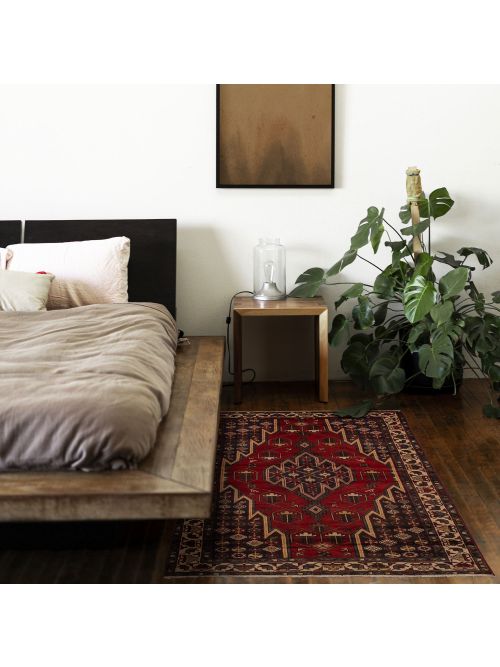 Persian Style 4'1" x 6'11" Hand-knotted Wool Rug 