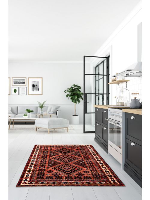 Persian Style 5'7" x 7'10" Hand-knotted Wool Rug 