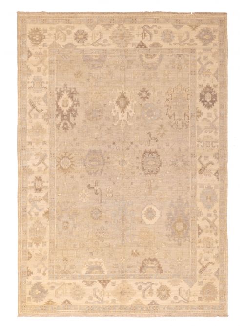 Kavya Oushak 8'9" x 12'5" Hand-knotted Wool Rug 