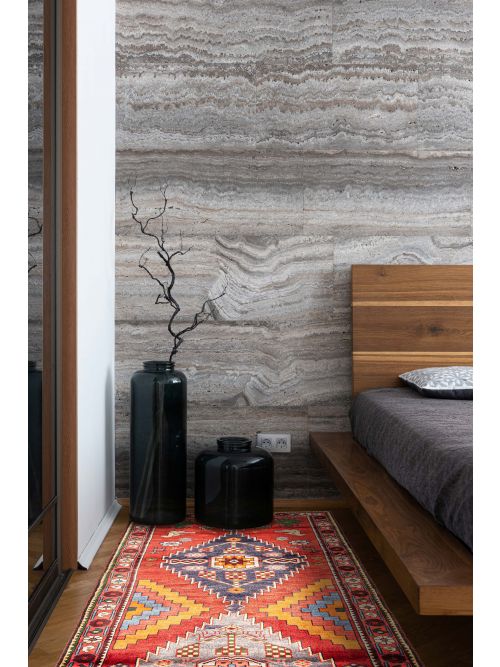 Persian Style 4'1" x 9'5" Hand-knotted Wool Rug 