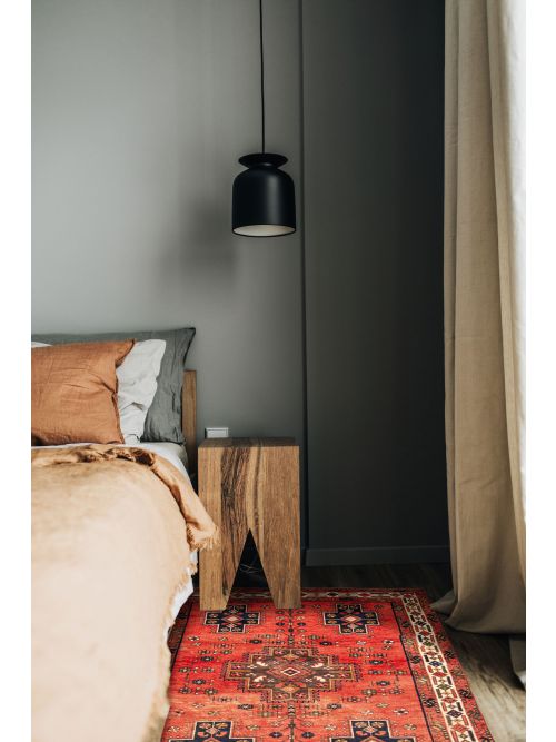 Tapis style persan 4'8" x 6'8" en laine