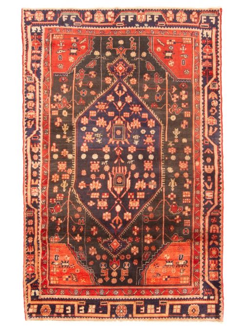 Tapis style persan 4'9" x 7'5" en laine