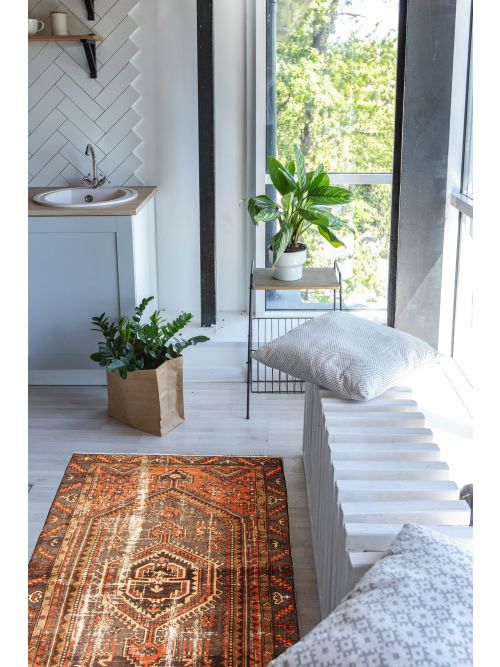 Tapis style persan 3'8" x 7'7" en laine