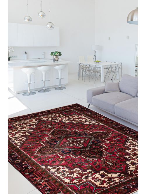 Persian Style 7'8" x 11'0" Hand-knotted Wool Rug 