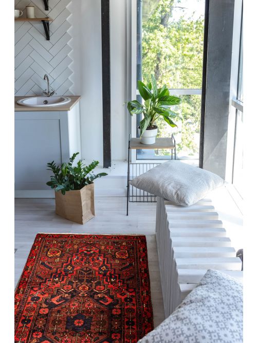 Tapis style persan 4'2" x 8'2" en laine