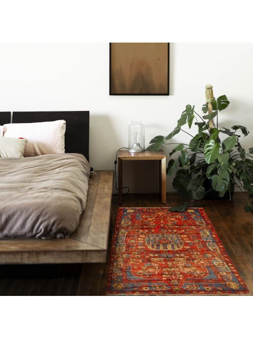 Tapis style persan 4'9" x 7'9" en laine
