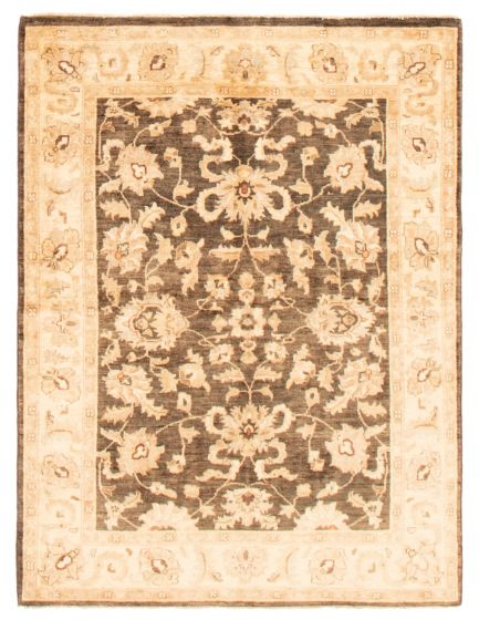 Bordered  Traditional Brown Area rug 4x6 Pakistani Hand-knotted 362660